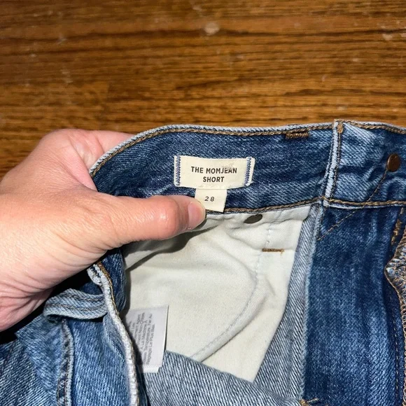 Madewell The Mom Jean Short - Picture 3 of 3